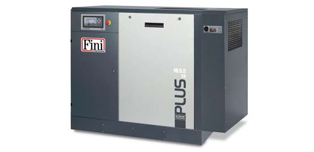 A képen a termék, egy FINI PLUS 18,5 kW (10 bar) csavarkompresszor látható.